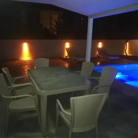 Tatildeki Yuva Villa *