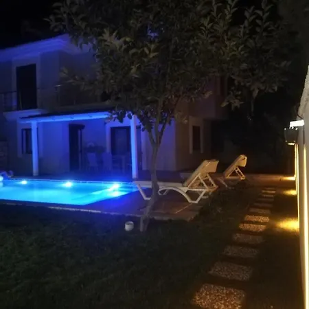 Tatildeki Yuva * Çeşme